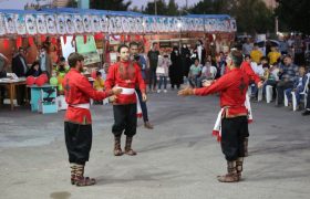 گزارش تصویری اجرای اولین جشنواره شکرانه گندم در قوچان