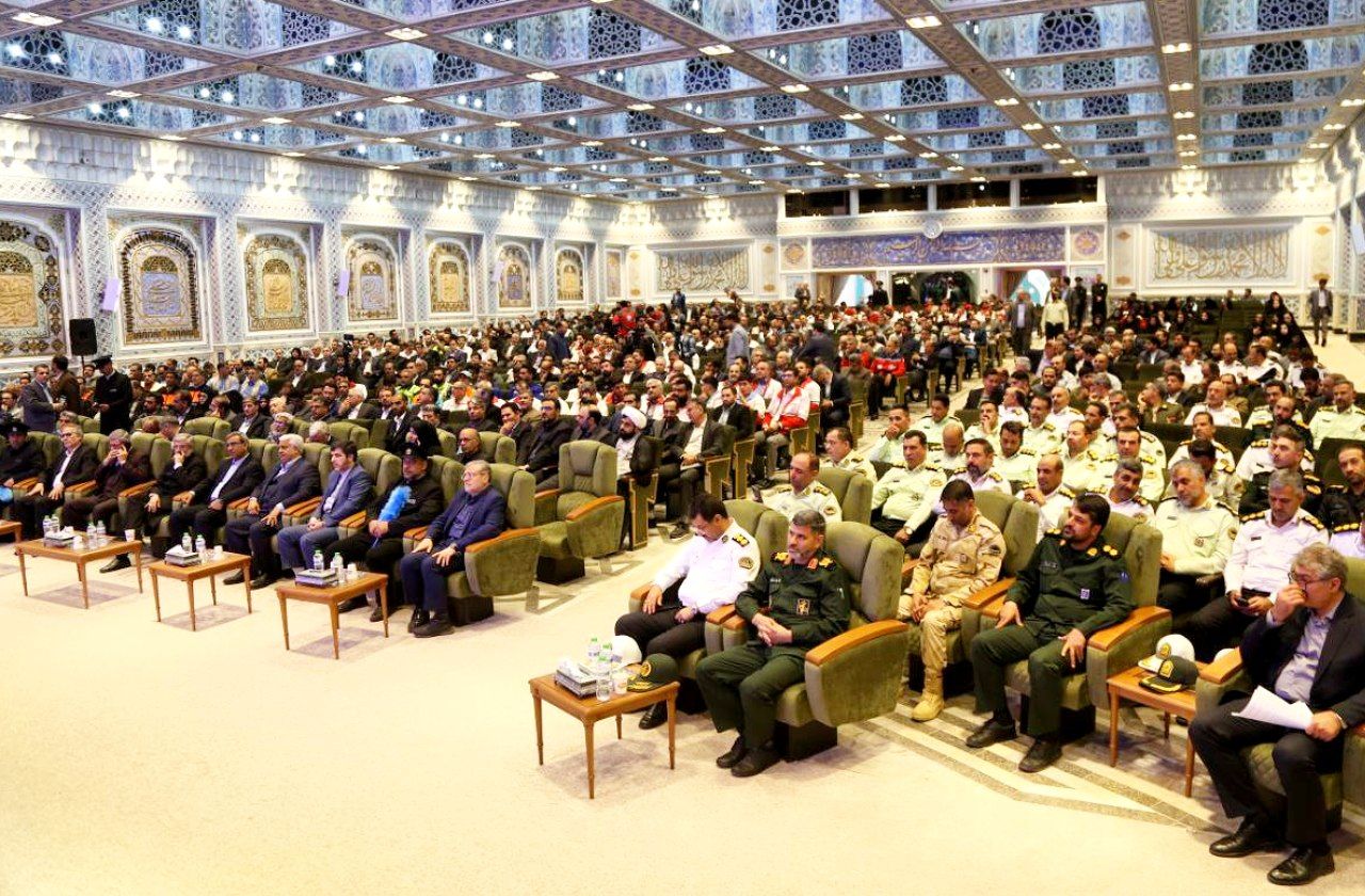انتخاب فرمانداری قوچان به عنوان فرمانداری برتر در آیین «شکرانه خدمت»
