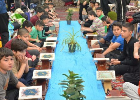 اعتکاف ۱۰۰۰ دانش‌آموز نسل سلیمانی در قوچان